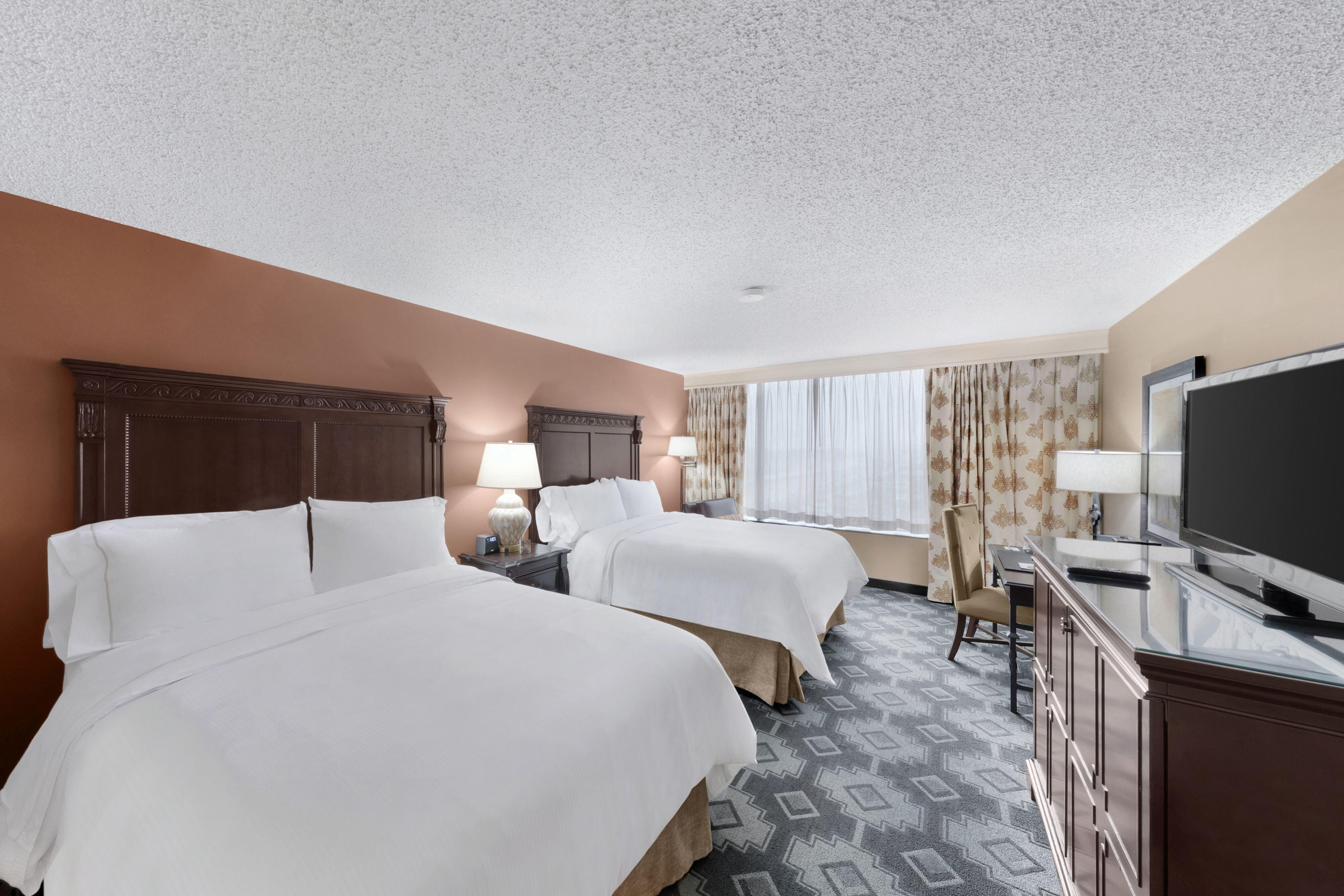 Colonnade 4*